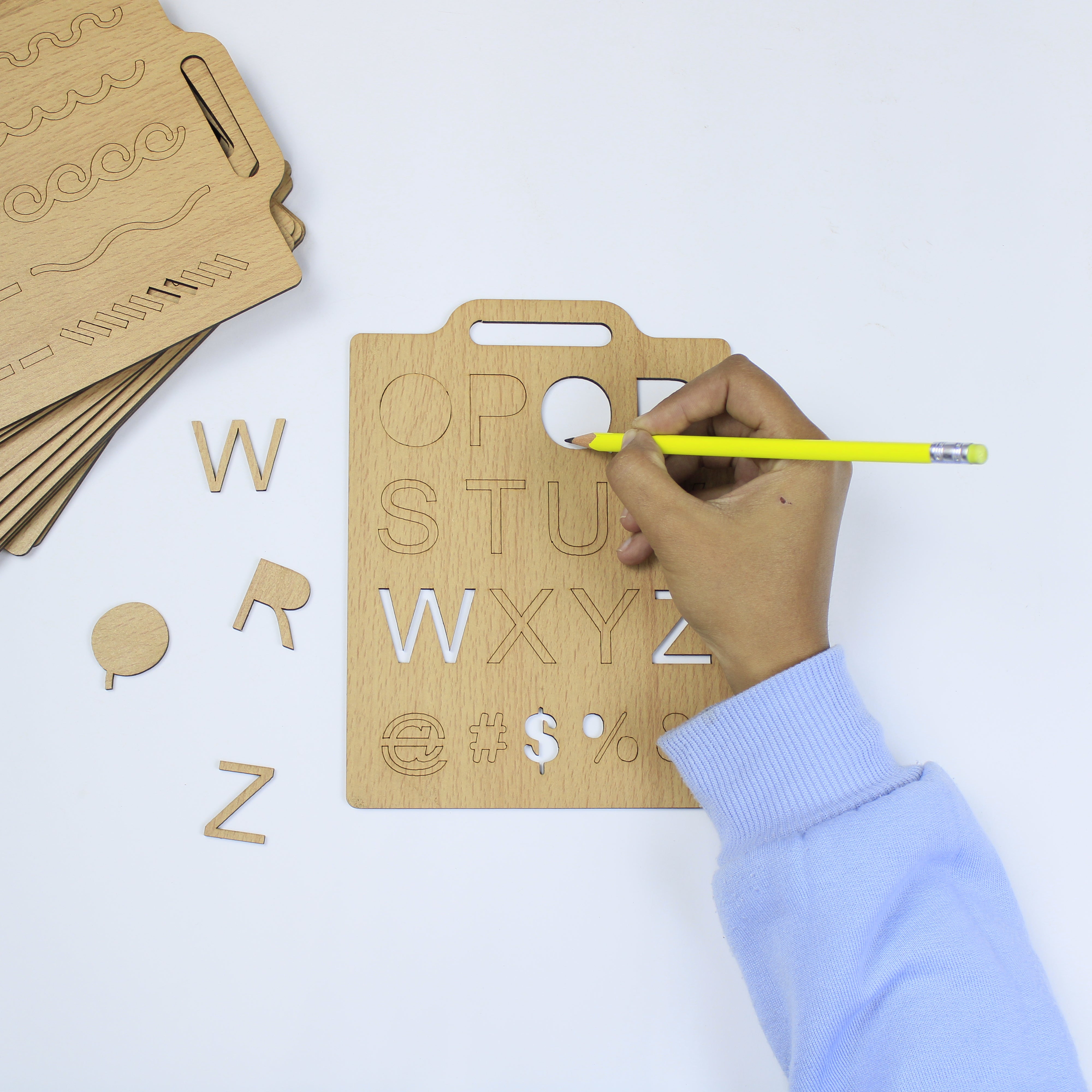 شنطة تهيئة الكتابة الخشبية : 12 مسطرة اشكال و حروف